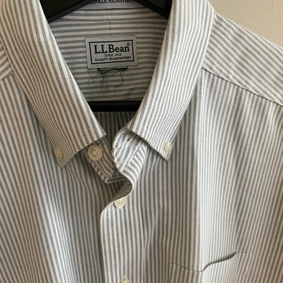 LL Bean Shirt Size 16.5 Neck. Short Sleeves - Picture 3 of 4